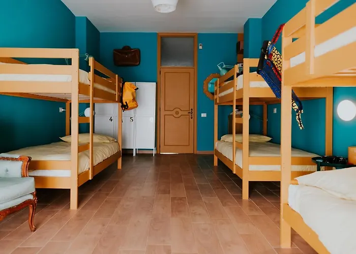 Habari We Dorm Hostel Bari