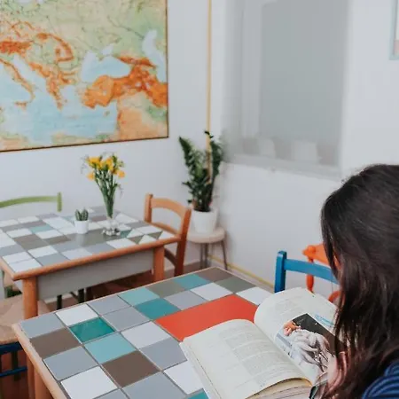 Habari We Dorm אכסניה