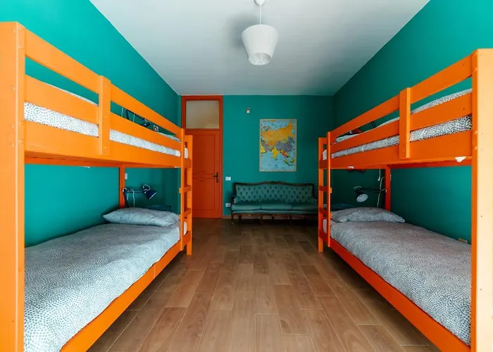 Habari We Dorm Vandrarhem Bari