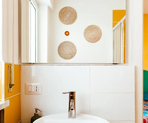 Habari We Dorm Hostel Bari